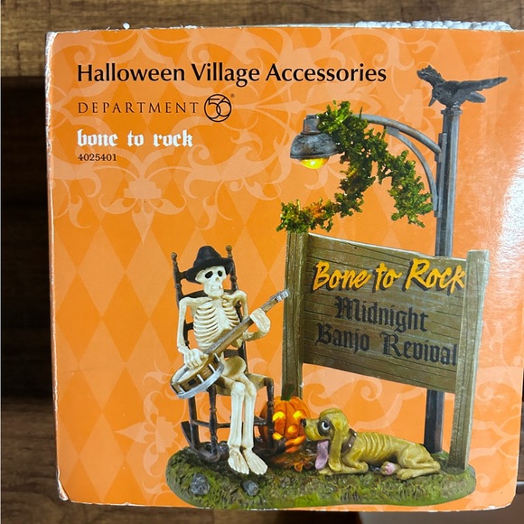 Dept 56 • Halloween • How About Our Lay-Away Plan? • Bone To Rock •Scarecrow Fun - Picture 3 of 16